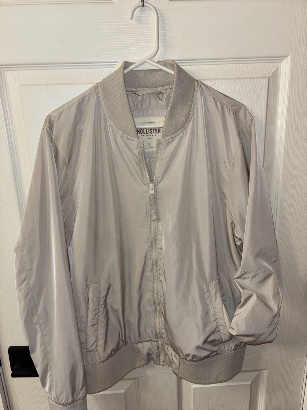 Hollister Mens Tan/Cream Bomber Jacket